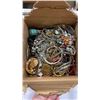 Image 2 : BOX OF JEWELRY