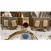 Image 3 : TRAY OF NEW FASHION JEWELRY