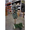 Image 1 : Potters nursury 6 ft tree and lighted garland