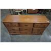 Image 3 : 9 DRAWER DRESSER