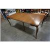 Image 2 : FRENCH PROVINCIAL DINING TABLE WITH 5 LEAFS AND 6 CHAIRS