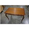 Image 3 : FRENCH PROVINCIAL DINING TABLE WITH 5 LEAFS AND 6 CHAIRS