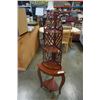 Image 1 : CORNER ENDTABLE AND WOOD KNICKNACK SHELF