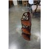 Image 6 : CORNER ENDTABLE AND WOOD KNICKNACK SHELF