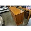 Image 4 : WOOD 8 DRAWER DRESSER