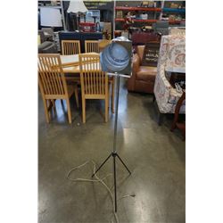 MOVIE STYLE LAMP