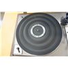 Image 5 : REALISTIC R-8010  BELT DRIVE RECORD PLAYER