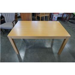 MAPLE DINING TABLE