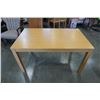 Image 1 : MAPLE DINING TABLE