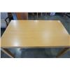 Image 3 : MAPLE DINING TABLE