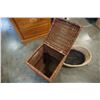 Image 9 : WICKER HAMPERS AND BASKETS