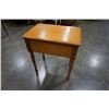 Image 8 : MAPLE SEWING MACHINE TABLE