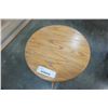 Image 3 : OAK PARLOUR TABLE