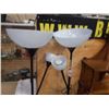 Image 2 : 2 BLACK FLOOR LAMPS WITH FLEXIBLE NECK LAMPS