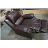 Image 8 : LEATHER RECLINER