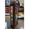 Image 4 : SLIGH GLASS DISPLAY CABINET