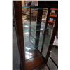 Image 9 : SLIGH GLASS DISPLAY CABINET