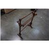 Image 3 : ANTIQUE MAHOGANY BLANKET RACK