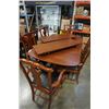 Image 2 : MAHOGANY DINING TABLE WITH 2 LEAFS AND 6 CHAIRS