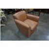 Image 2 : LEATHER ARMCHAIR