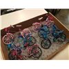 Image 4 : 6 MINIATURE BIKE FIGURES