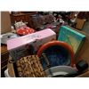 Image 2 : BOX OF KITCHEN ITEMS, TULIP SUNDAE GLASSES