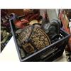 Image 3 : BOX OF WOOD CHICKENS AND CANDLE HOLDERS