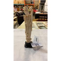 7-1/2 INCH ANTIQUE IVORY CHINESE LADY FIGURE