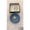 Image 3 : Tray of english wedgewood plates