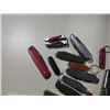 Image 2 : Lot of pocket knives