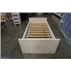 Image 1 : WHITE SINGLE SIZE BEDFRAME