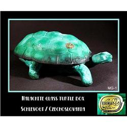 CZECH MALACHITE COLOR GLASS TURTLE POWDER BOX #1302201