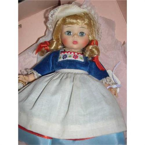 madame alexander dutch doll
