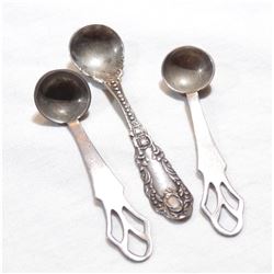 Antique Lot of Sterling Silver Salt Spoons. Total weight of 8.7 grams. 3pcs.