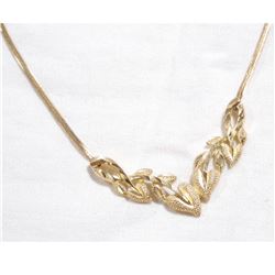 Lady's 10K Yellow Gold Leaf Design Necklace.  Total weight of 3.84 grams.