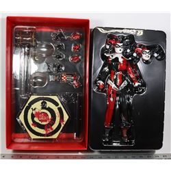 SIXTH SCALE HARLEY QUINN FIGURE