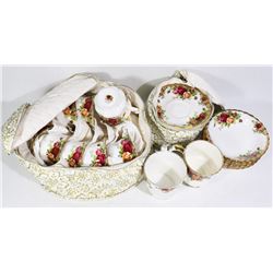 ROYAL ALBERT COUNTRY ROSE BONE