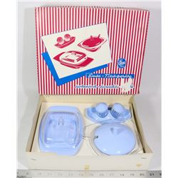 VINTAGE 1970'S EMSA PLASTIC