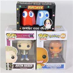 FLAT WITH TWO FUNKO POPS AND PACKMAN