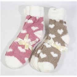 4 PAIRS OF LADIES COZY SOCKS (NEW)