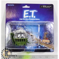 ET SPACE SHIP WITH ET FIGURE COLLECTIBLE