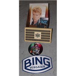 FLAT OF ASSORTED COLLECTIBLES INCLUDING