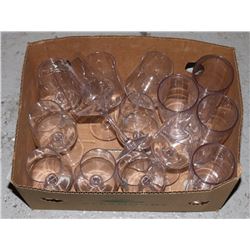 ESTATE BOX OF WINE GLASSES