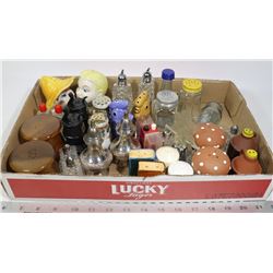 ESTATE FLAT OF SALT AND PEPPER SHAKERS