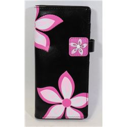 NEW SHAG WEAR WOMENS WALLET