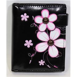 NEW SHAG WEAR WOMENS WALLET