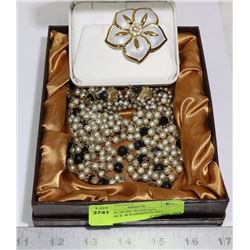 VINTAGE HOBE WOMAN'S NECKLACE W/EARRINGS SET