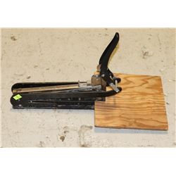 INDUSTRIAL/ COMMERCIAL STAPLER