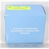 Image 1 : BOX W/ 20 MAKEUP REMOVER CLEANSING TOWELETTES