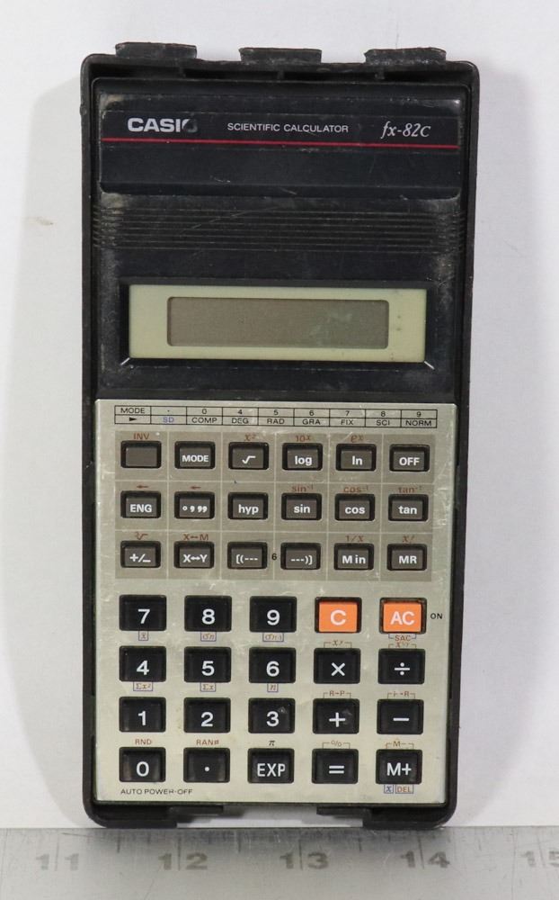 Casio fx-82ES Plus 2nd edition avec Housse de Protection WYNGS incluse Casio fx-82ES Plus 2nd edition avec Housse de Protection WYNGS incluse
